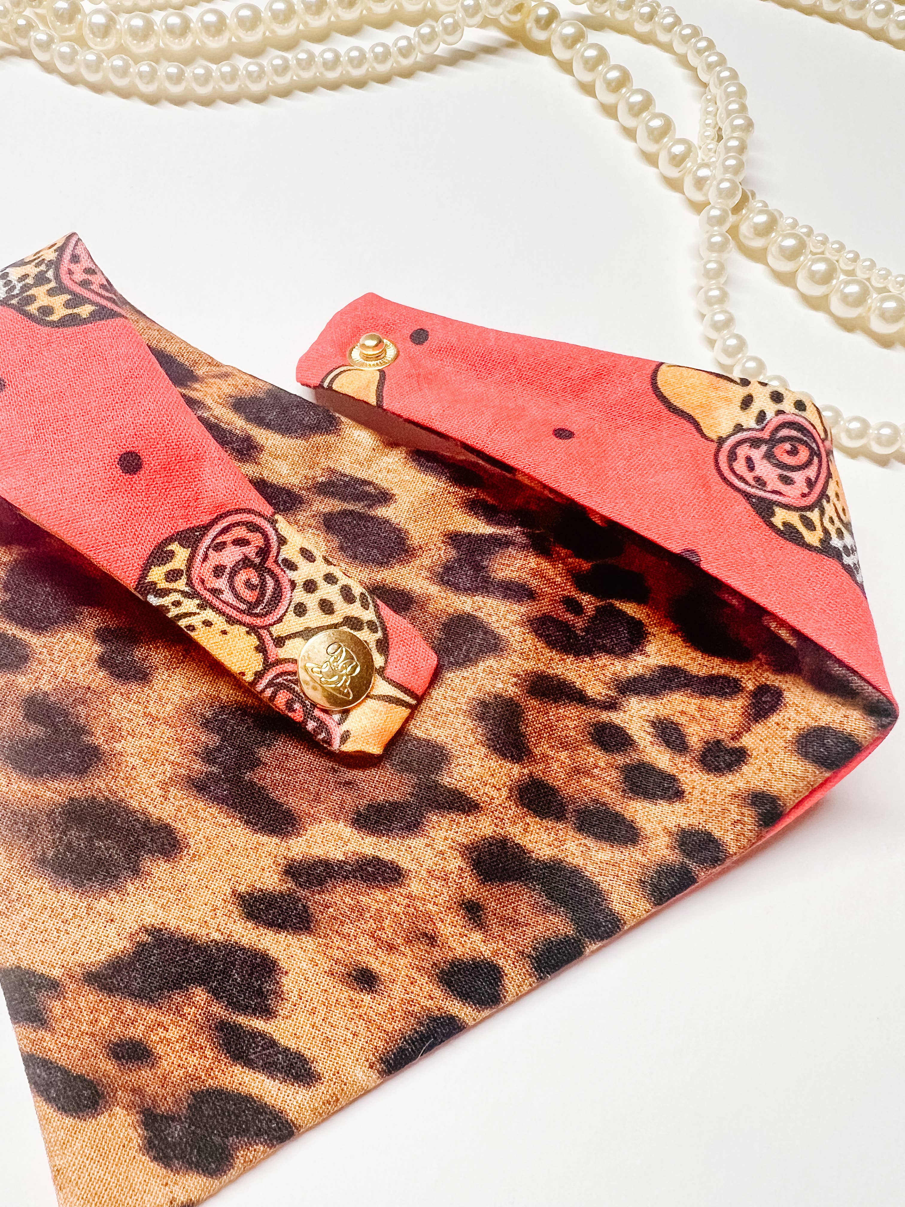 Cheetah Reversible Dog Bandana, Metal Snaps Pet Scarf Collar
