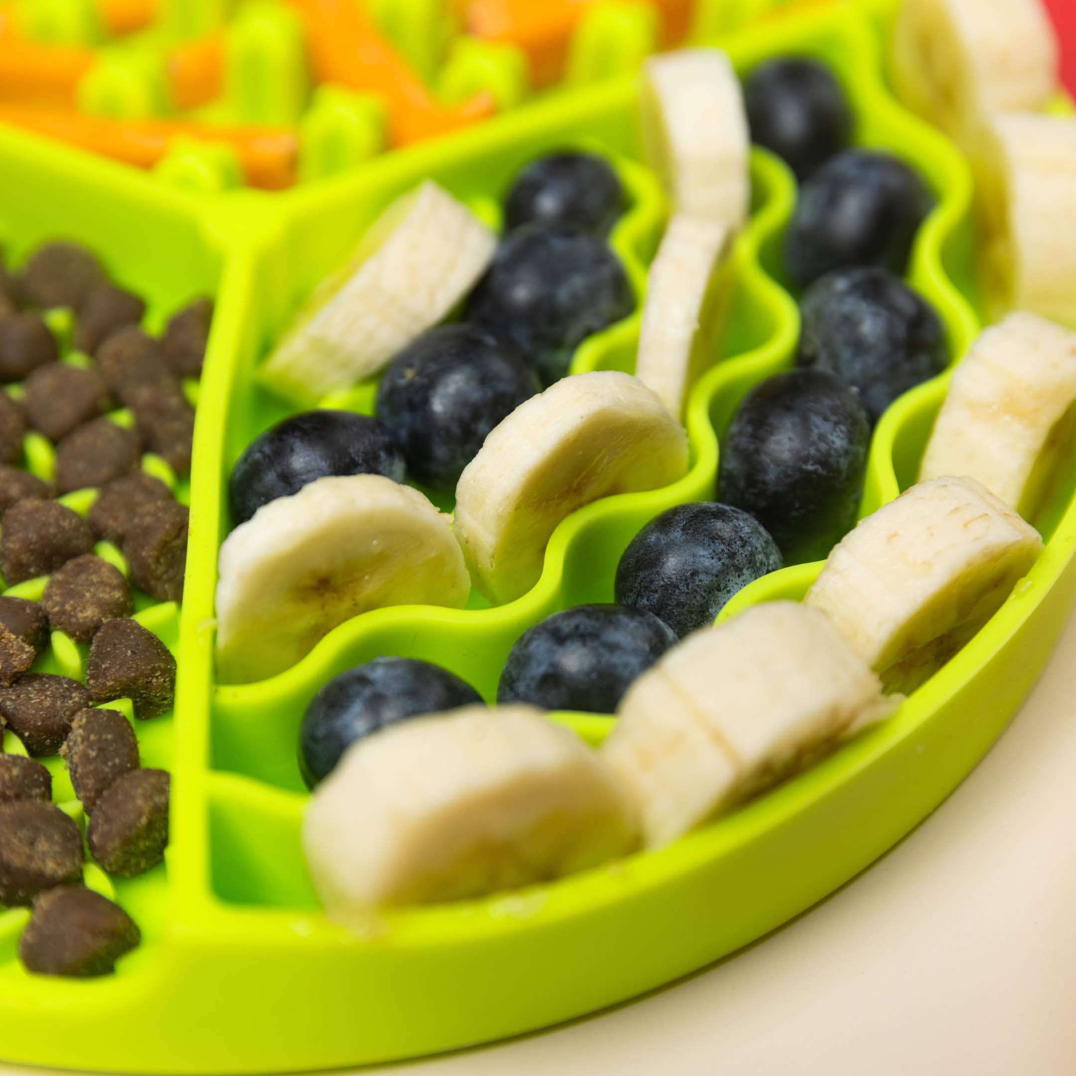 Green Dog Lick Mat | Slow Dog Feeder | Dog Feeder