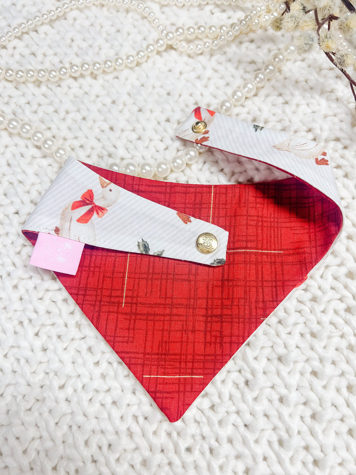 Christmas Goose Snap-On Reversible Dog Bandana, Curved Neck StellaLoo