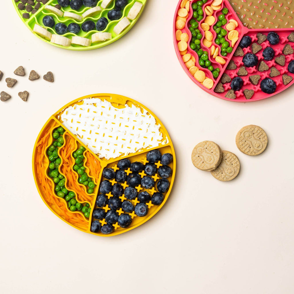 Yellow Dog Lick Mat | Slow Feeder | Dog Feeder | Dog Bowl - The Bougie Pet Boutique