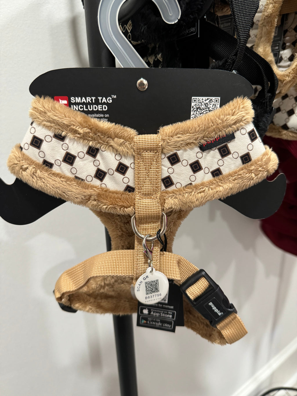 Jace Dog Harness Over-The-Head Diamond Pattern with a Smart Tag - The Bougie Pet Boutique