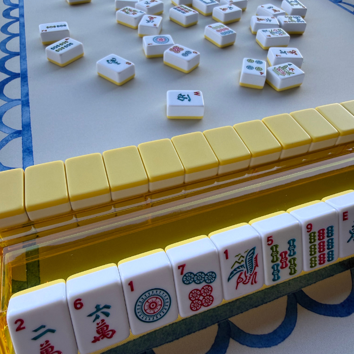 Lemon Lime Mahjong Mat (33in| Waterproof Mahjong Table Mat)- Ships Rolled Mahjong Studios